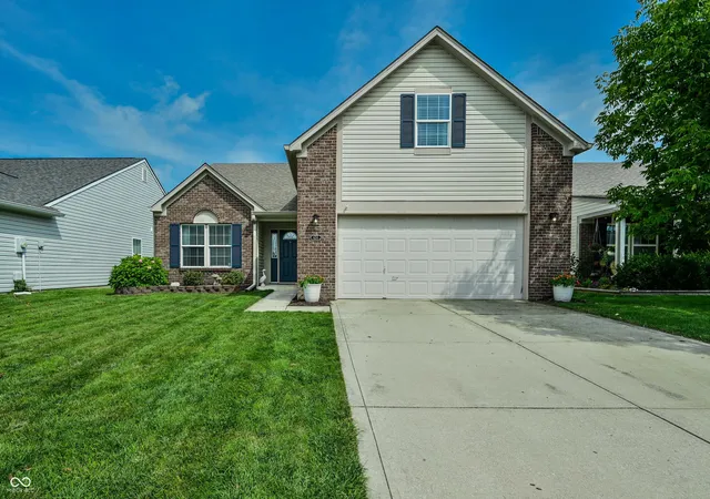 1st image of 624 Daniel Ct, Westfield, IN 46074 | MLS# 22119867