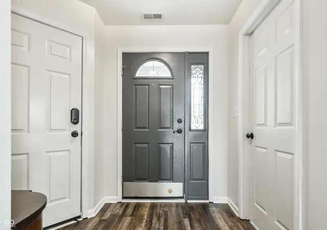 Photo 3 of Single family home for sale at 624 Daniel Ct, Westfield, IN 46074 | MLS# 22119867 | Listing updated on 2026-09-29