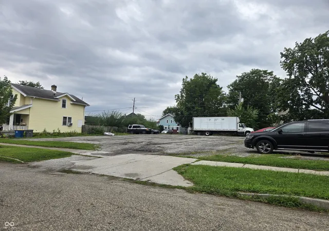 1st image of 2342 Winthrop Ave, Indianapolis, IN 46205 | MLS# 22119875