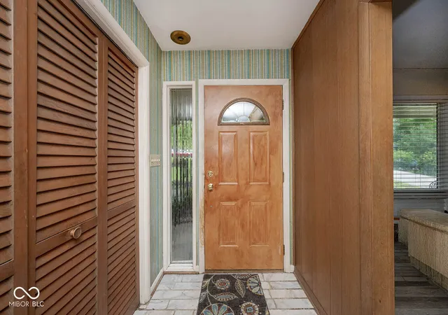 5th image of 6220 Bramshaw Rd, Indianapolis, IN 46220 | MLS# 22119890