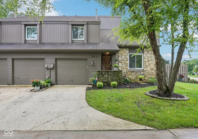 1st image of 581 Conner Creek Dr, Fishers, IN 46038 | MLS# 22119905