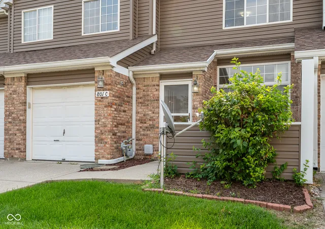 2nd image of 801 Coyote Wy #C, Indianapolis, IN 46214 | MLS# 22119907