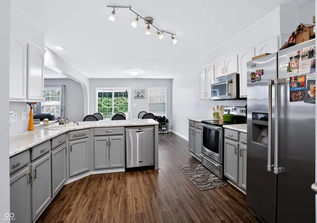 2nd image of 5338 Bombay Dr, Indianapolis, IN 46239 | MLS# 22119908