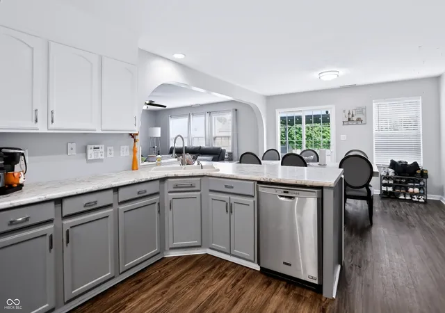 3rd image of 5338 Bombay Dr, Indianapolis, IN 46239 | MLS# 22119908