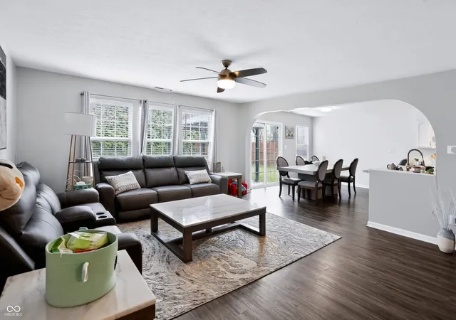 4th image of 5338 Bombay Dr, Indianapolis, IN 46239 | MLS# 22119908