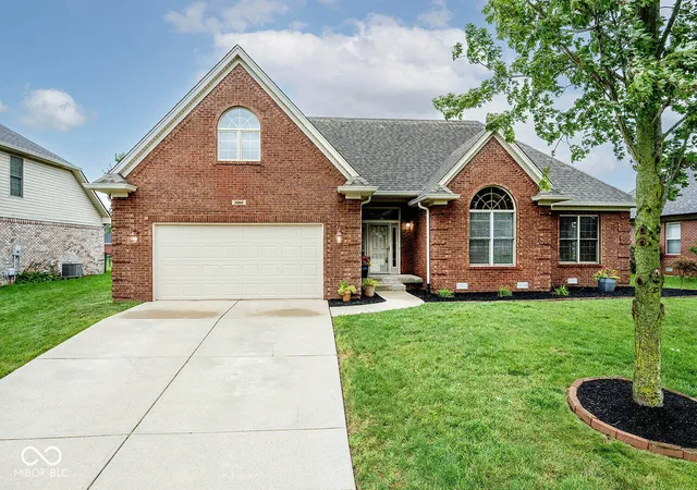 2nd image of 3882 S Cedar Creek Ln, New Palestine, IN 46163 | MLS# 22119911