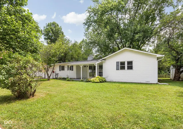 2nd image of 47 Brookside Dr, Whiteland, IN 46184 | MLS# 22119912