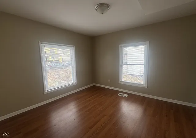 Photo 2 of Single family home for sale at 3941 Boulevard Pl, Indianapolis, IN 46208 | MLS# 22119919 | Listing updated on 2026-10-09