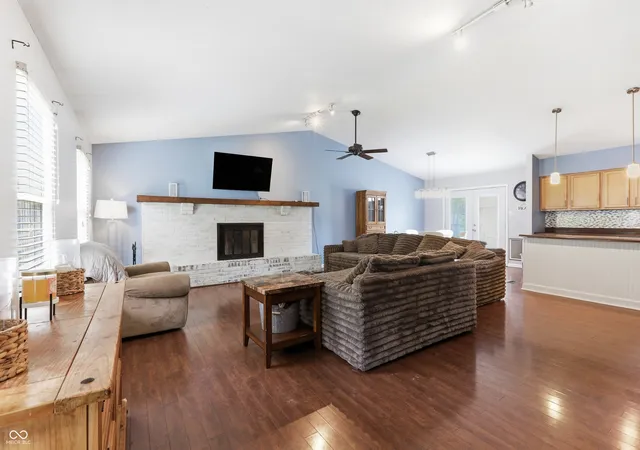 2nd image of 11715 Rush Dr, Fishers, IN 46038 | MLS# 22119930