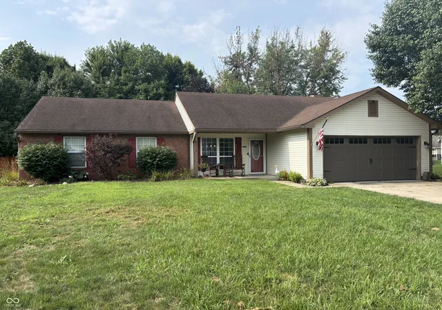 1st image of 7818 Jaclyn Dr, Indianapolis, IN 46237 | MLS# 22119935