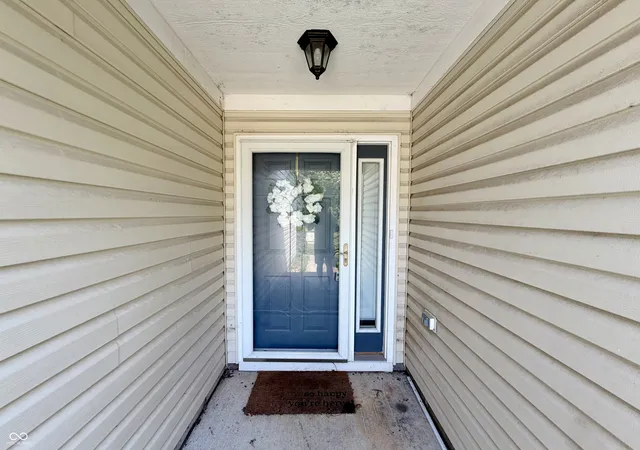 2nd image of 16313 Clarks Hill Wy, Westfield, IN 46074 | MLS# 22119939