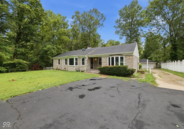 1st image of 6204 Madison Ave, Indianapolis, IN 46227 | MLS# 22119962