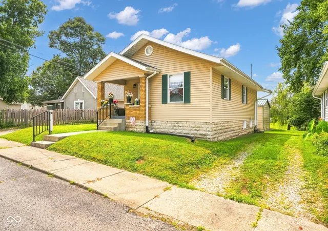 3rd image of 2016 7Th, Bedford, IN 47421 | MLS# 22119965