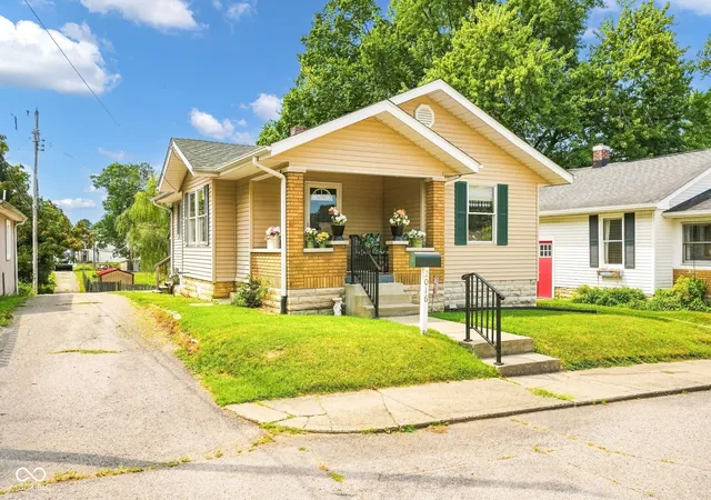 4th image of 2016 7Th, Bedford, IN 47421 | MLS# 22119965