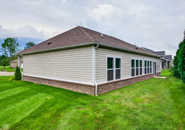 52nd image of 1961 Conifer Ct, Columbus, IN 47201 | MLS# 22119968