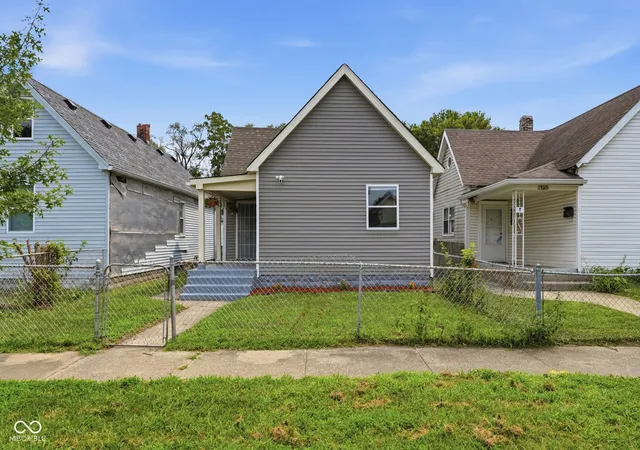 44th image of 2121 Webb St, Indianapolis, IN 46225 | MLS# 22119983