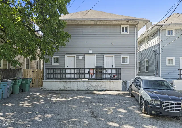2nd image of 2012 E Washington St, Indianapolis, IN 46201 | MLS# 22119986
