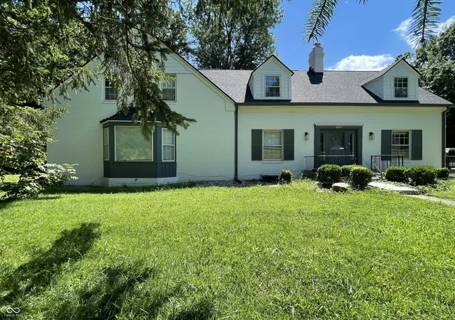 2nd image of 6209 Riverview Dr, Indianapolis, IN 46260 | MLS# 22120000