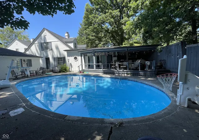 4th image of 6209 Riverview Dr, Indianapolis, IN 46260 | MLS# 22120000