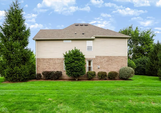 79th image of 275 N Bend Dr, Greenwood, IN 46142 | MLS# 22120006
