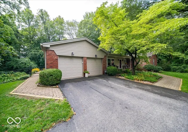 5th image of 3915 Winding Wy, Indianapolis, IN 46220 | MLS# 22120010