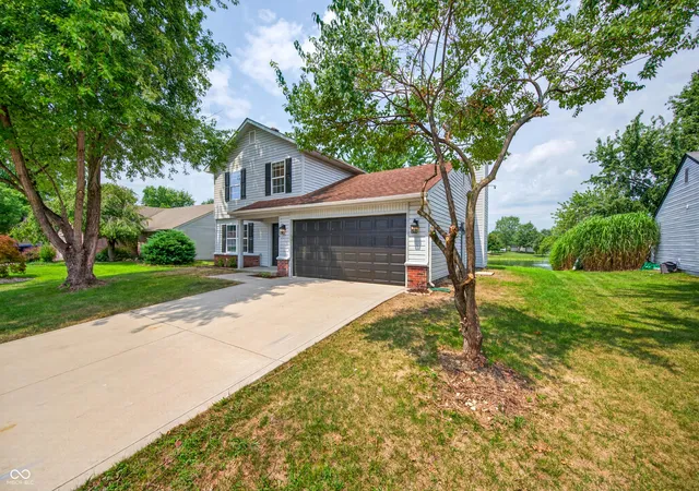 1st image of 776 Shore View Dr, Franklin, IN 46131 | MLS# 22120013