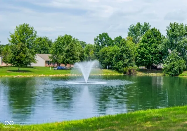 3rd image of 776 Shore View Dr, Franklin, IN 46131 | MLS# 22120013