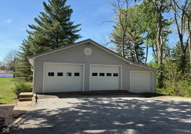 Photo 2 of Manufactured home for sale at 1575 Gobblers Knob Rd, Terre Haute, IN 47803 | MLS# 22120027 | Listing updated on 2026-08-14