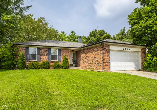 2nd image of 5668 Liberty Creek Dr W, Indianapolis, IN 46254 | MLS# 22120034