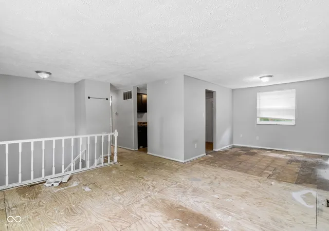 5th image of 8041 E 34Th St, Indianapolis, IN 46226 | MLS# 22120036