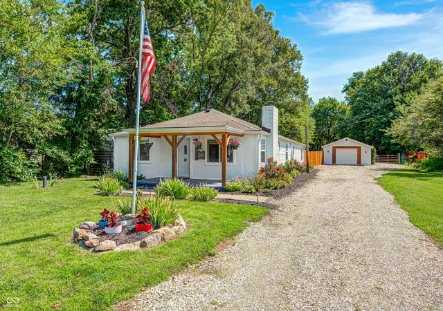 2nd image of 1633 S Old Us Hwy 31, Franklin, IN 46131 | MLS# 22120043