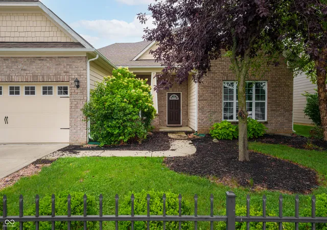 2nd image of 12051 Sanctuary Blvd, Zionsville, IN 46077 | MLS# 22120045