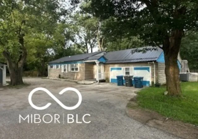 1st image of 2430 N Mitthoefer, Indianapolis, IN 46229 | MLS# 22120061