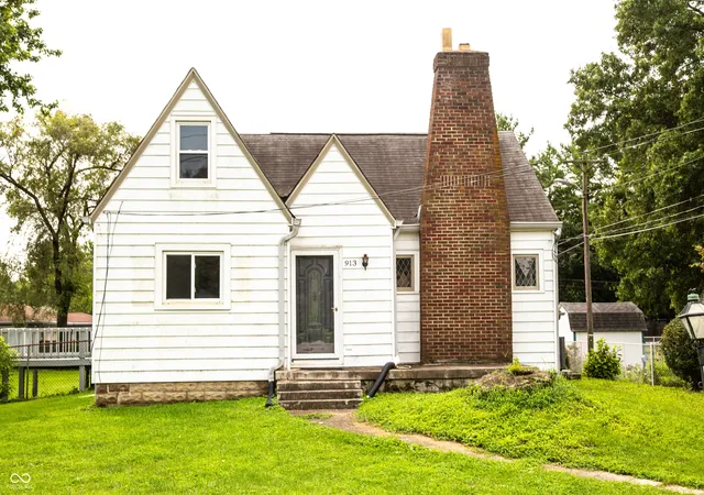 1st image of 913 E Southport, Indianapolis, IN 46227 | MLS# 22120065