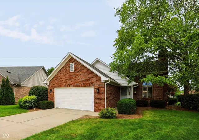 Photo 2 of Single family home for sale at 1102 Sarah Ct, Greenwood, IN 46142 | MLS# 22120067 | Listing updated on 2026-10-01