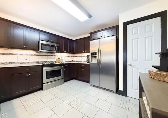 Photo 3 of Sale Pending at 16947 Cimarron Pass, Noblesville, IN 46060 | MLS# 22120070 | Listing updated on 2026-09-15