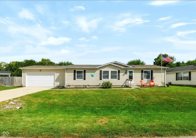 Photo 2 of Sale Pending at 150 Sunset Ct, Cicero, IN 46034 | MLS# 22120071 | Listing updated on 2026-09-22
