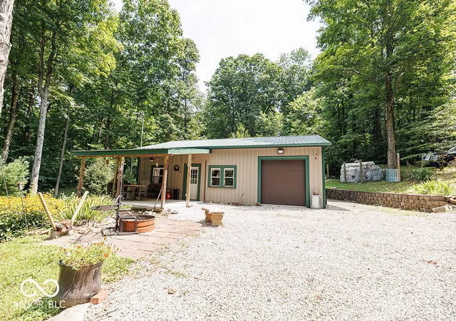 2nd image of 1405 Lakeside Dr, Spencer, IN 47460 | MLS# 22120076