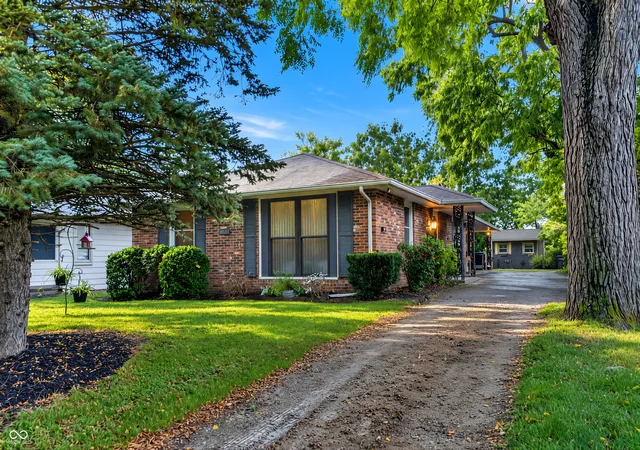 1st image of 1605 E 8th St, Anderson, IN 46012 | MLS# 22120084