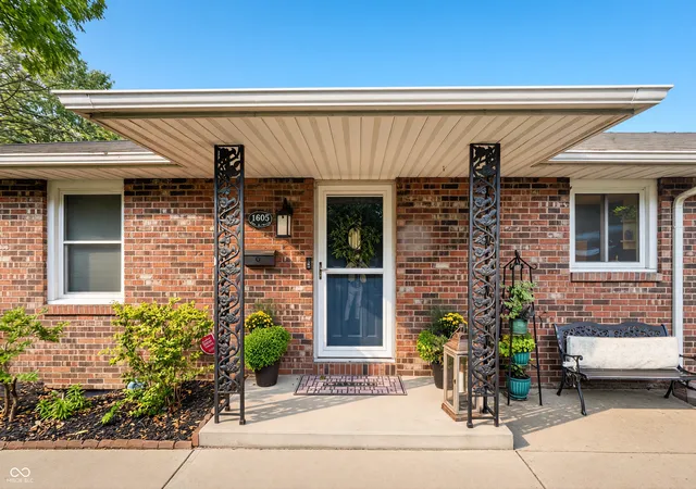 3rd image of 1605 E 8Th St, Anderson, IN 46012 | MLS# 22120084