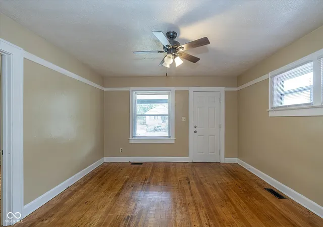 Photo 2 of Single family home for sale at 726 N Exeter Ave, Indianapolis, IN 46222 | MLS# 22120088 | Listing updated on 2026-09-28