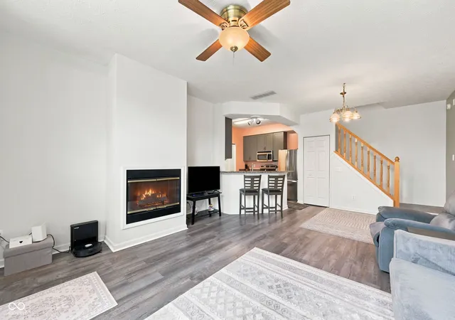 4th image of 5977 Bastille Ln, Indianapolis, IN 46254 | MLS# 22120090