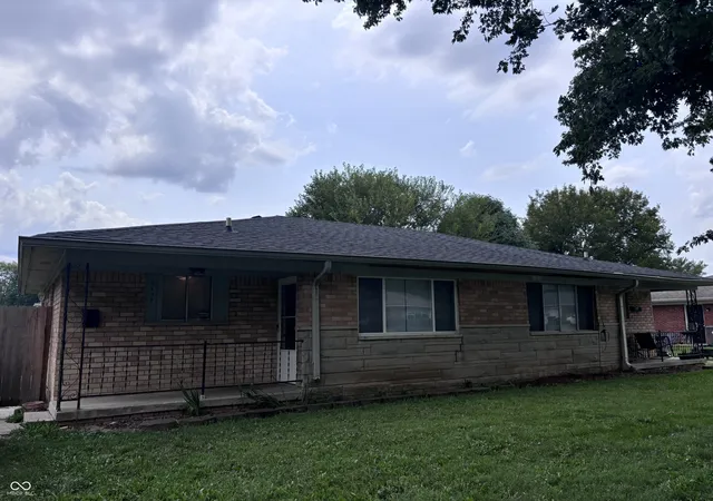 Photo 2 of House for sale at 6135 E 13th Street, Indianapolis, IN 46219 | MLS# 22120091 | Listing updated on 2026-08-13