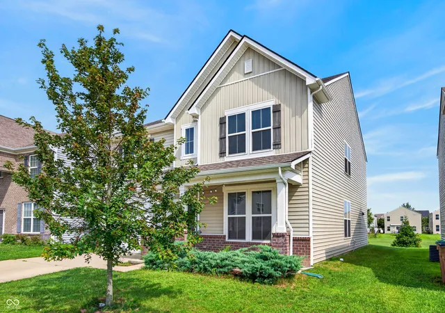 4th image of 2462 Creekland Dr, Columbus, IN 47201 | MLS# 22120092