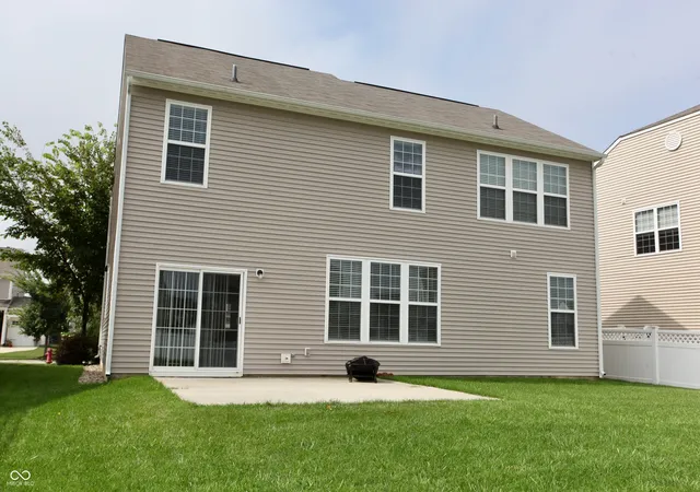 2nd image of 6660 Harvest Moon Ln, Whitestown, IN 46075 | MLS# 22120093