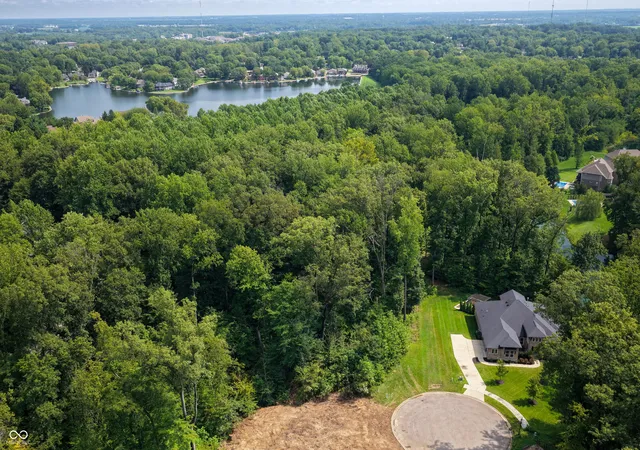 1st image of 5066 Oak Ridge Trl, Columbus, IN 47201 | MLS# 22120100