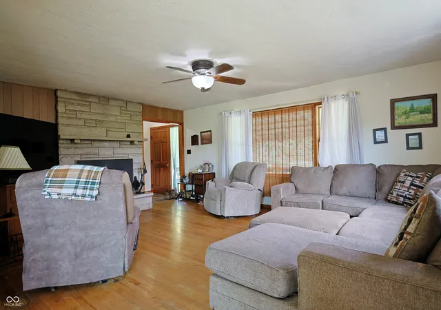 5th image of 1825 W Three Story Hill Rd, Morgantown, IN 46160 | MLS# 22120108