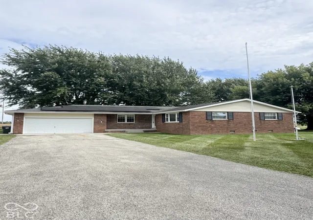 Photo 1 of Single family home for sale at 716 S Ryle, Greensburg, IN 47240 | MLS# 22120110 | Listing updated on 2026-10-02