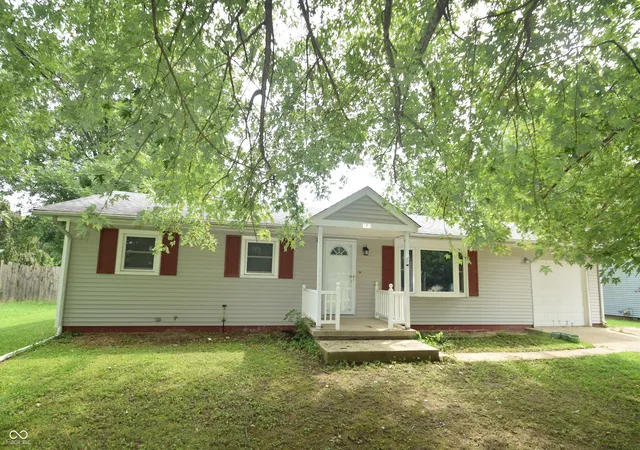 1st image of 172 S Country Club Ct, Crawfordsville, IN 47933 | MLS# 22120118
