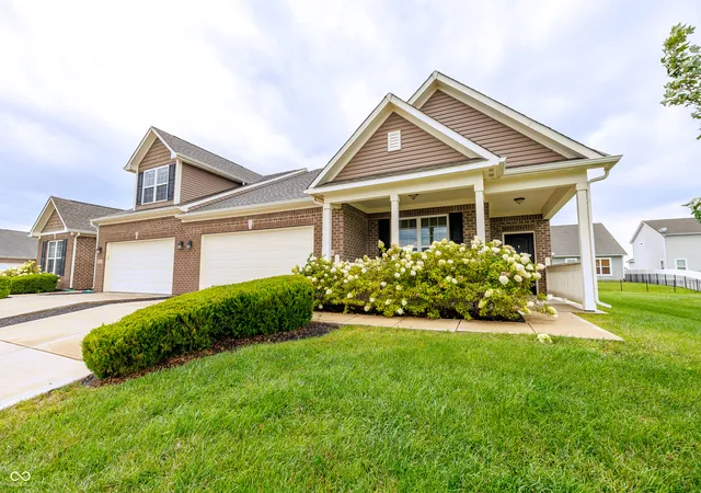 2nd image of 8630 Twain Ln, Indianapolis, IN 46239 | MLS# 22120119